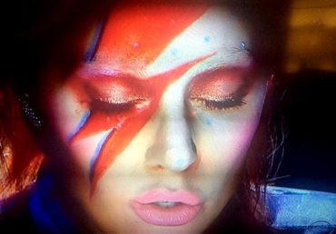 Lady Gaga - Watch Lady Gaga's stunning Davie Bowie Grammy 2016 tribute
