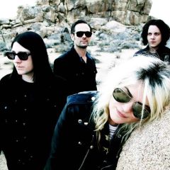 The Dead Weather - I Feel Love (Every Million Miles)