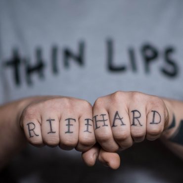 Thin Lips - Riff Hard