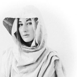 Zola Jesus - Circles